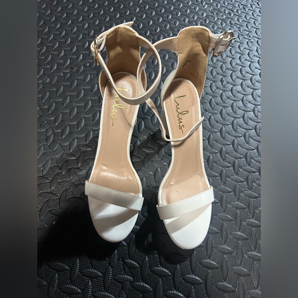 Lulus Block Heel Sandals Womens Sz 10 Open Toe Ankle Strap Faux Leather White